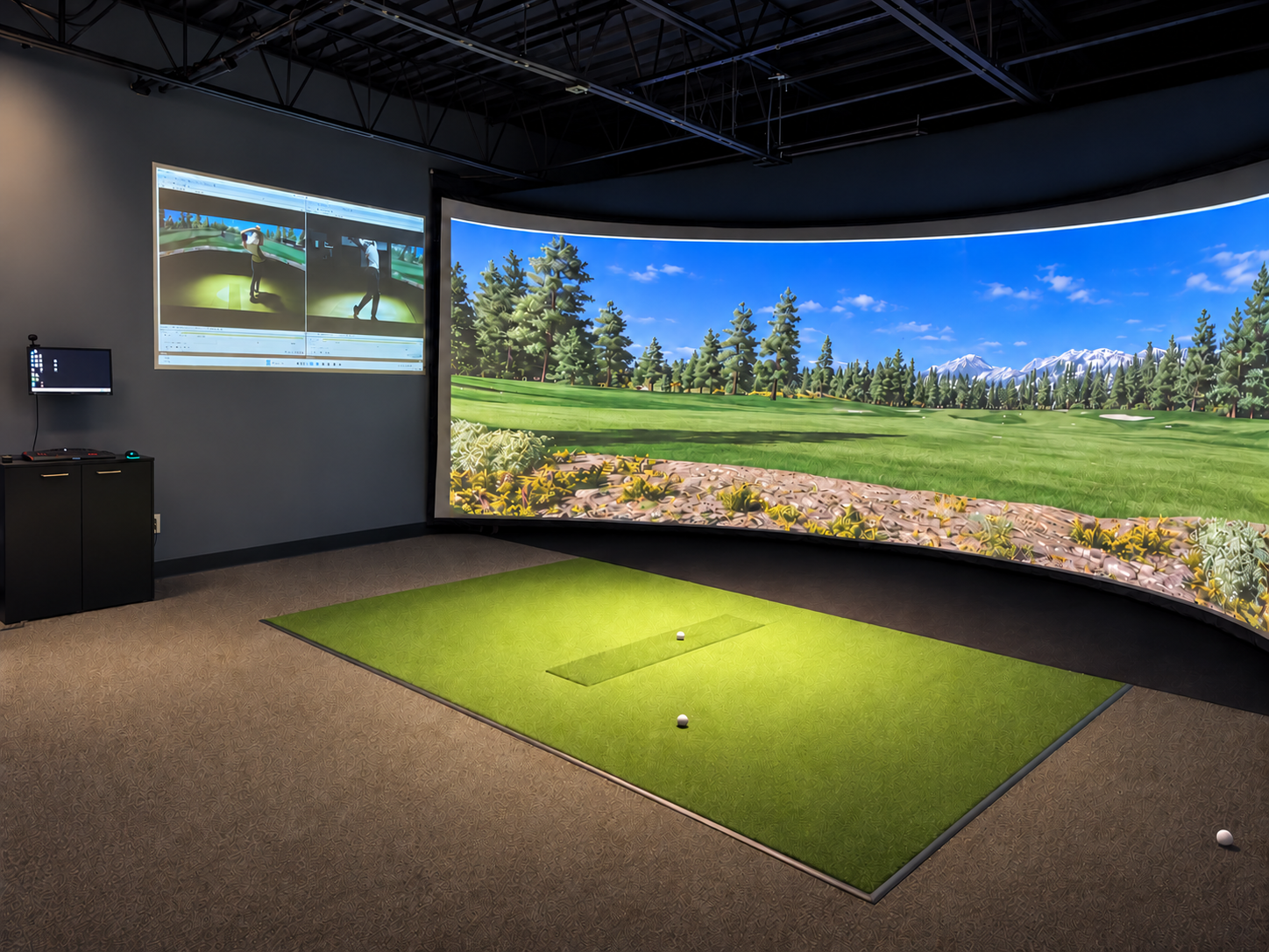 Illustrated Signature Curve room with changing golf courses